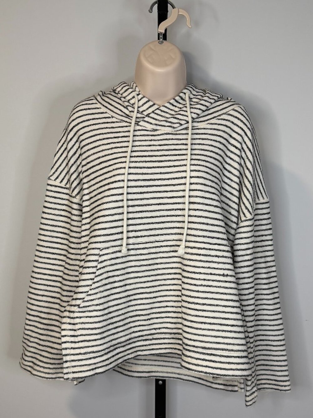 Billabong White Striped Hoodie Tops - Size L